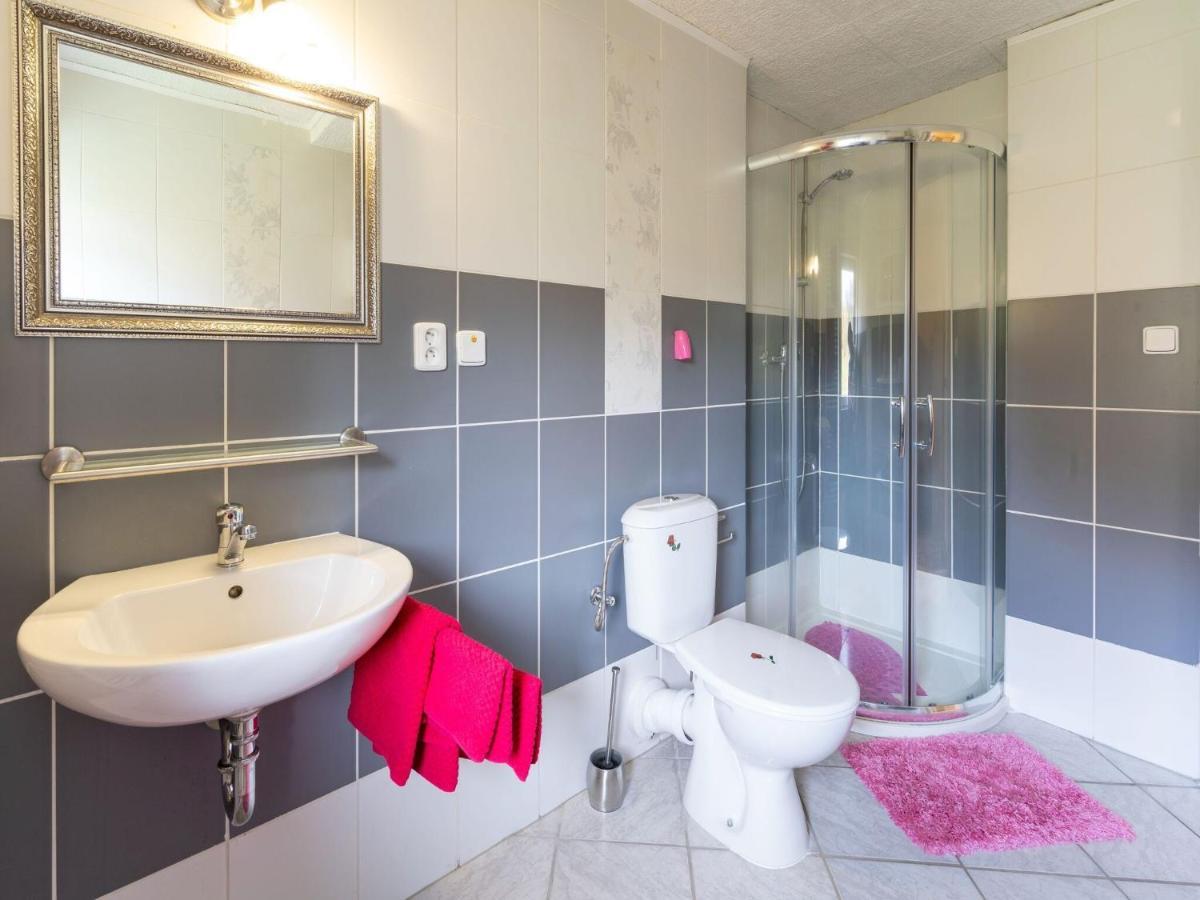 Country Cottage With Sauna And Bubble Bath Kraslice Екстериор снимка