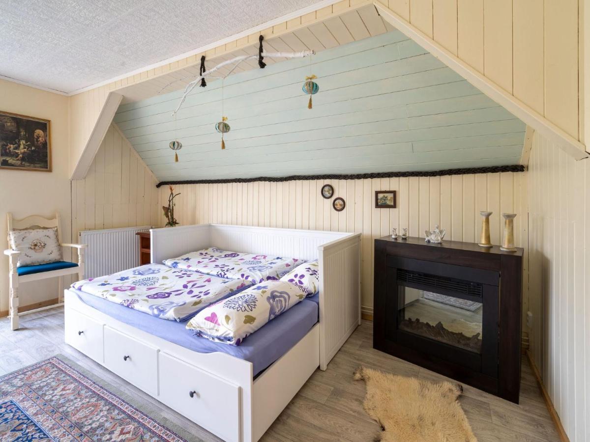 Country Cottage With Sauna And Bubble Bath Kraslice Екстериор снимка